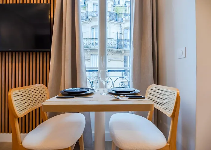 Cia - De L'etoile * باريس